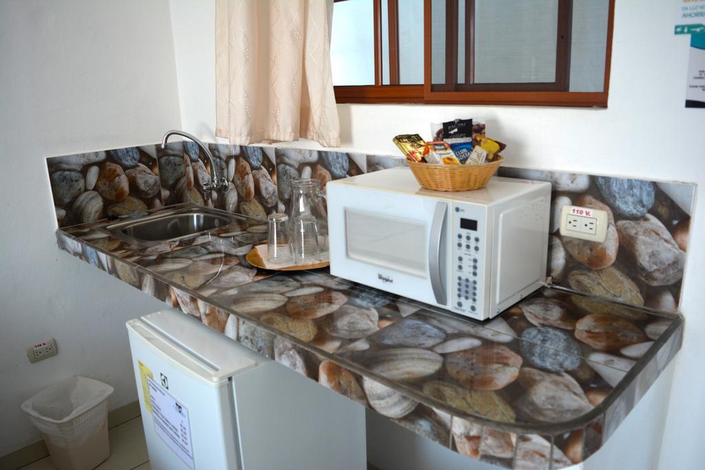 Hotel Coloma Galapagos ปูแอร์โตอาโยรา ภายนอก รูปภาพ