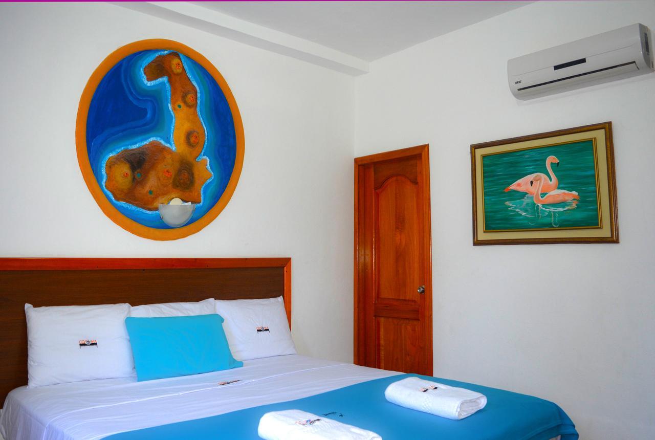 Hotel Coloma Galapagos ปูแอร์โตอาโยรา ภายนอก รูปภาพ