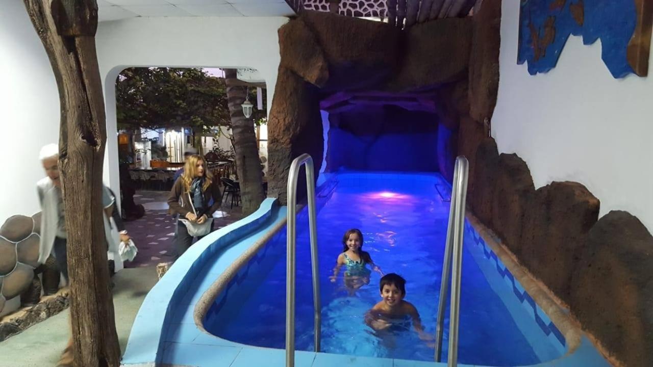 Hotel Coloma Galapagos ปูแอร์โตอาโยรา ภายนอก รูปภาพ