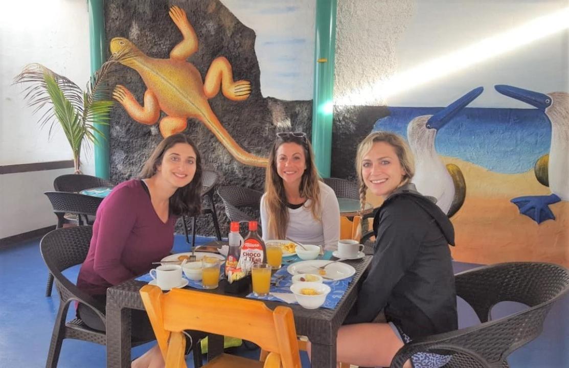 Hotel Coloma Galapagos ปูแอร์โตอาโยรา ภายนอก รูปภาพ