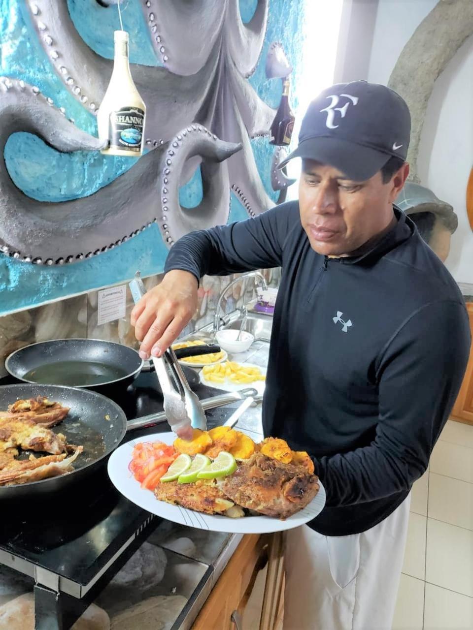 Hotel Coloma Galapagos ปูแอร์โตอาโยรา ภายนอก รูปภาพ