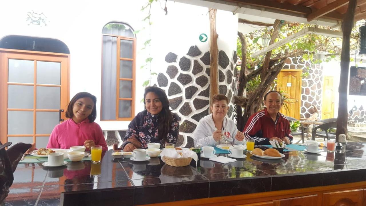 Hotel Coloma Galapagos ปูแอร์โตอาโยรา ภายนอก รูปภาพ