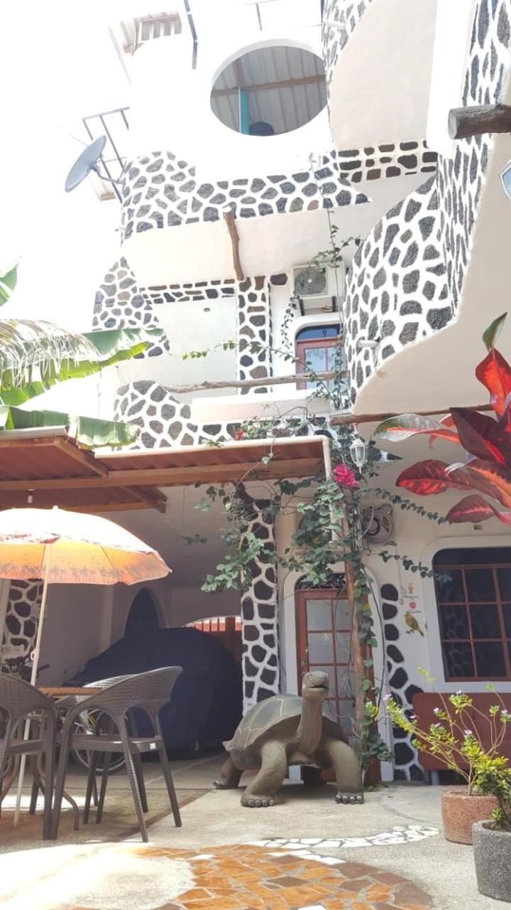 Hotel Coloma Galapagos ปูแอร์โตอาโยรา ภายนอก รูปภาพ